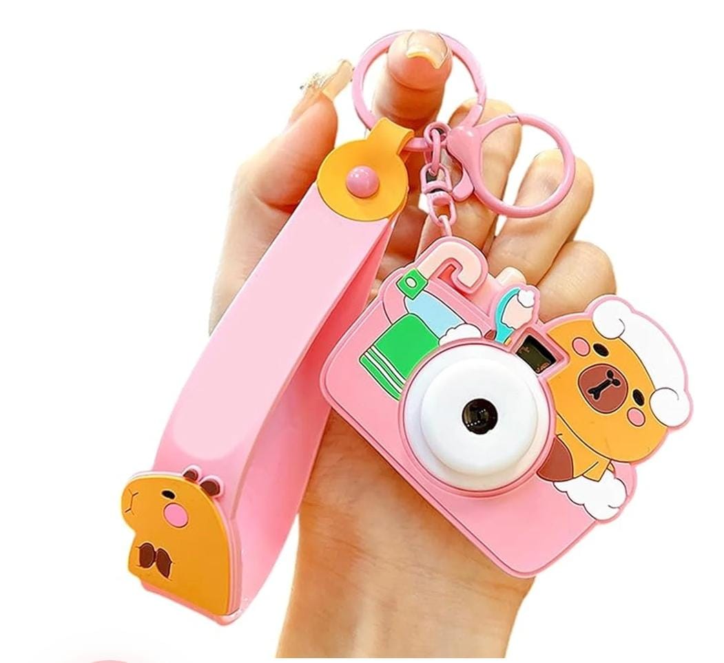 Projective Camera Keychain (1 Pc / Mix design)